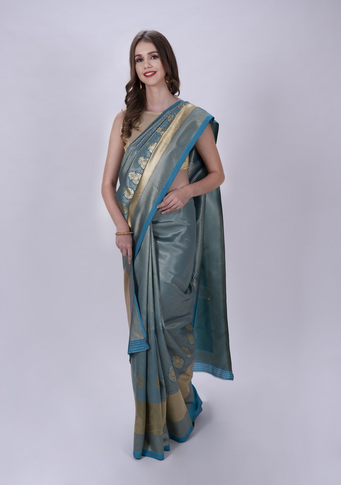 Silk Blend Woven Design Banarasi Saree