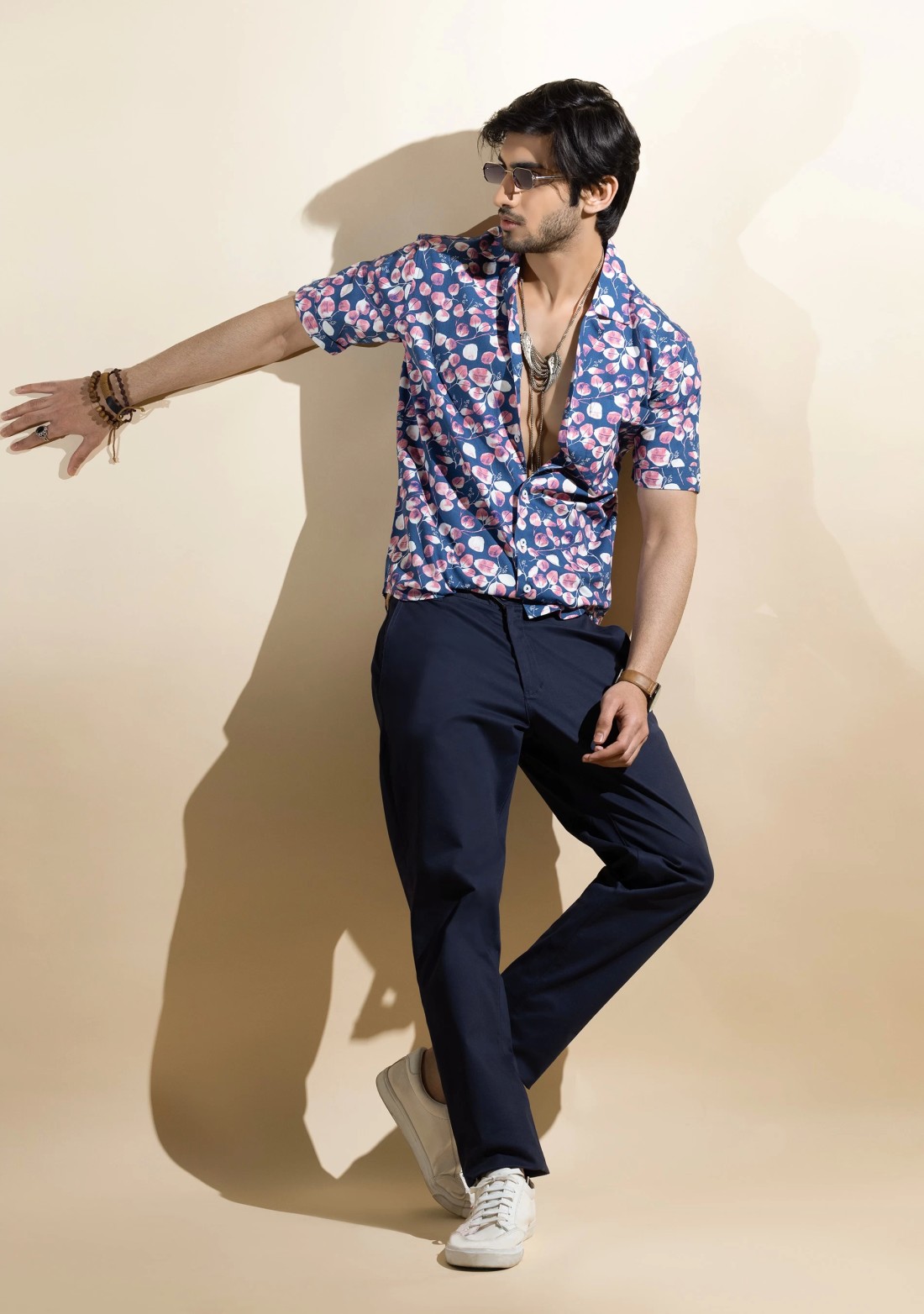 Multicolor Floral Print Slim Fit Men's Holiday Shirt