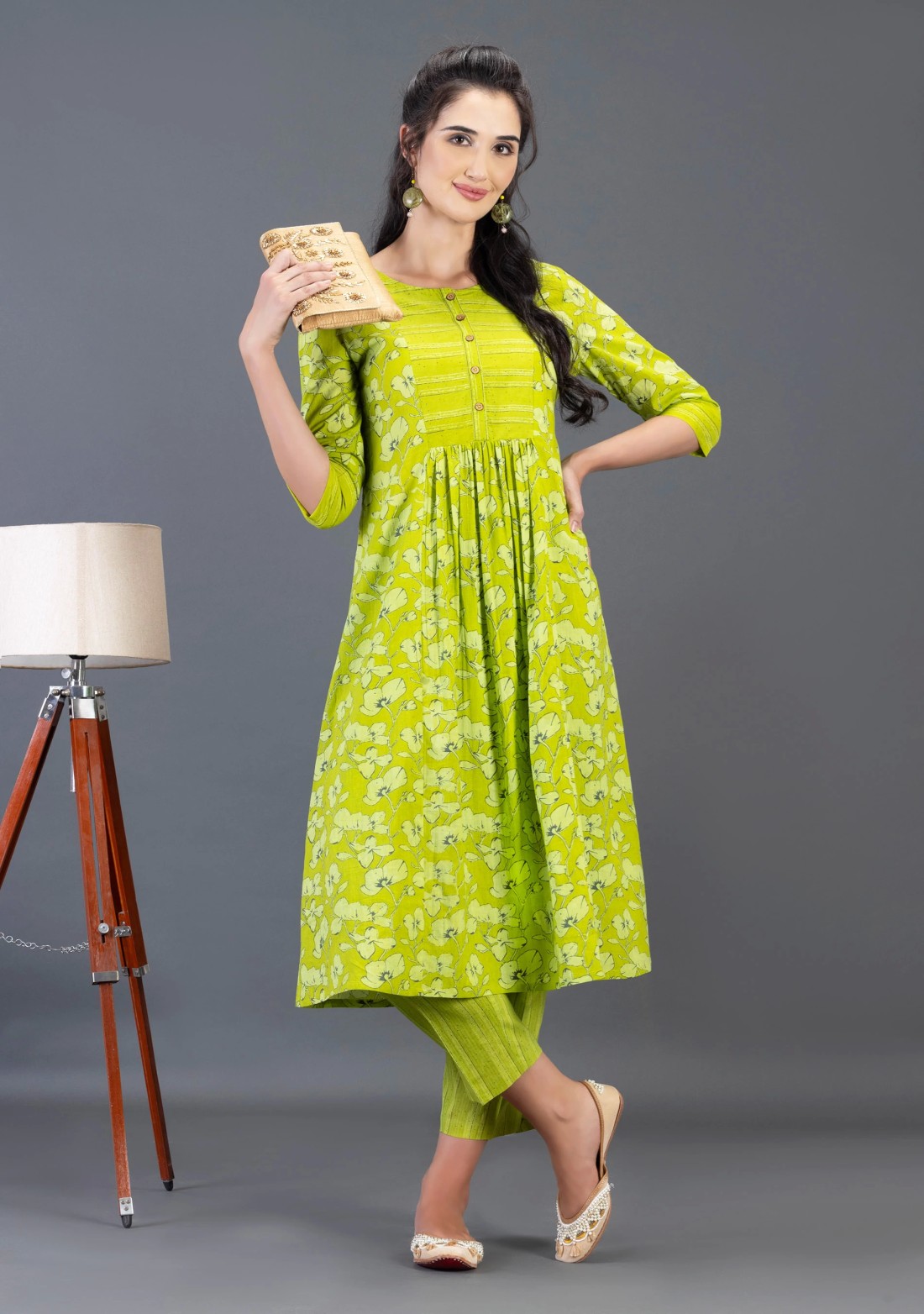 Green Floral Printed Flared Pure Cotton Kurta With Pants