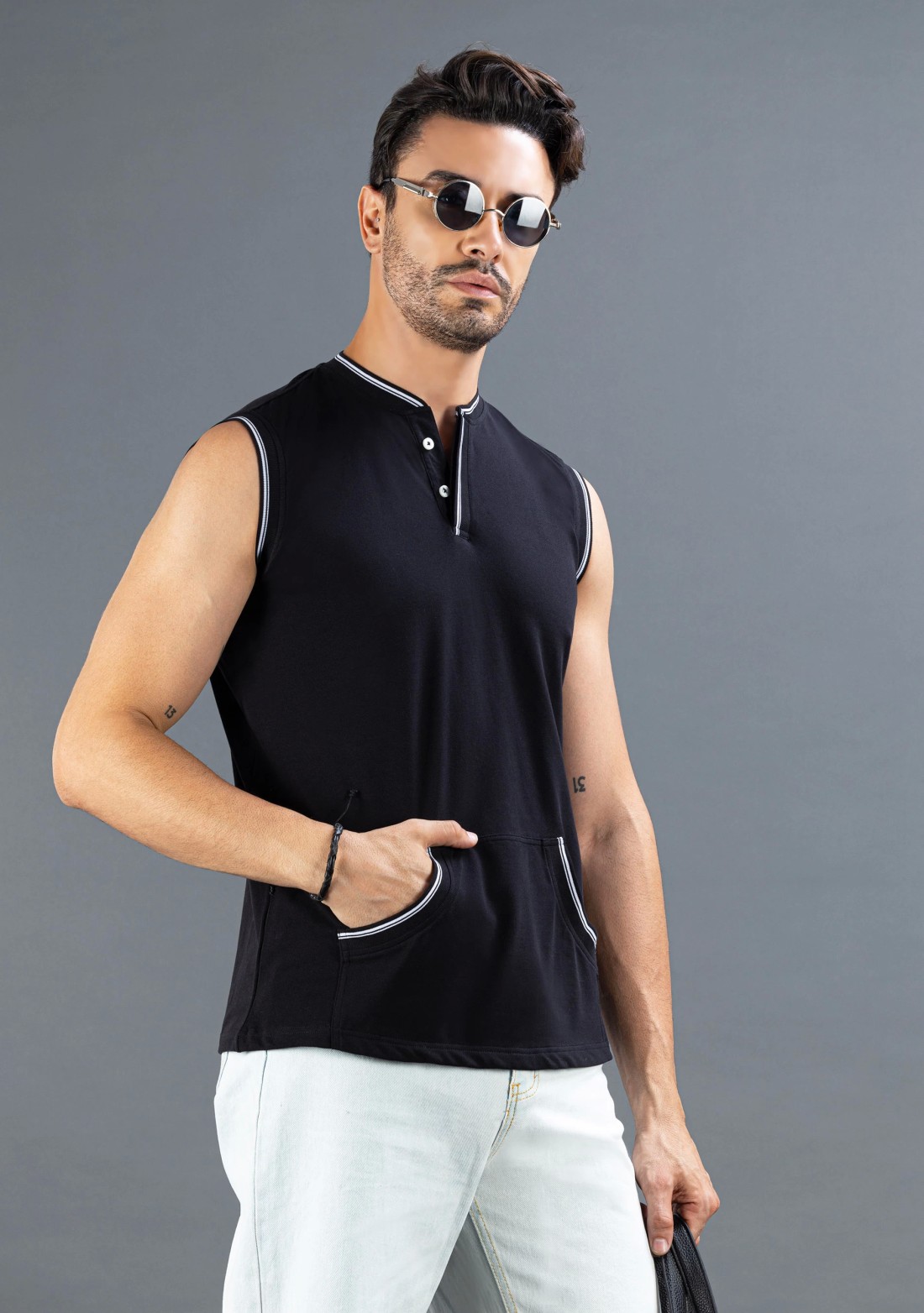 Black Slim Fit Rhysley Men's Sleeveless T-Shirt