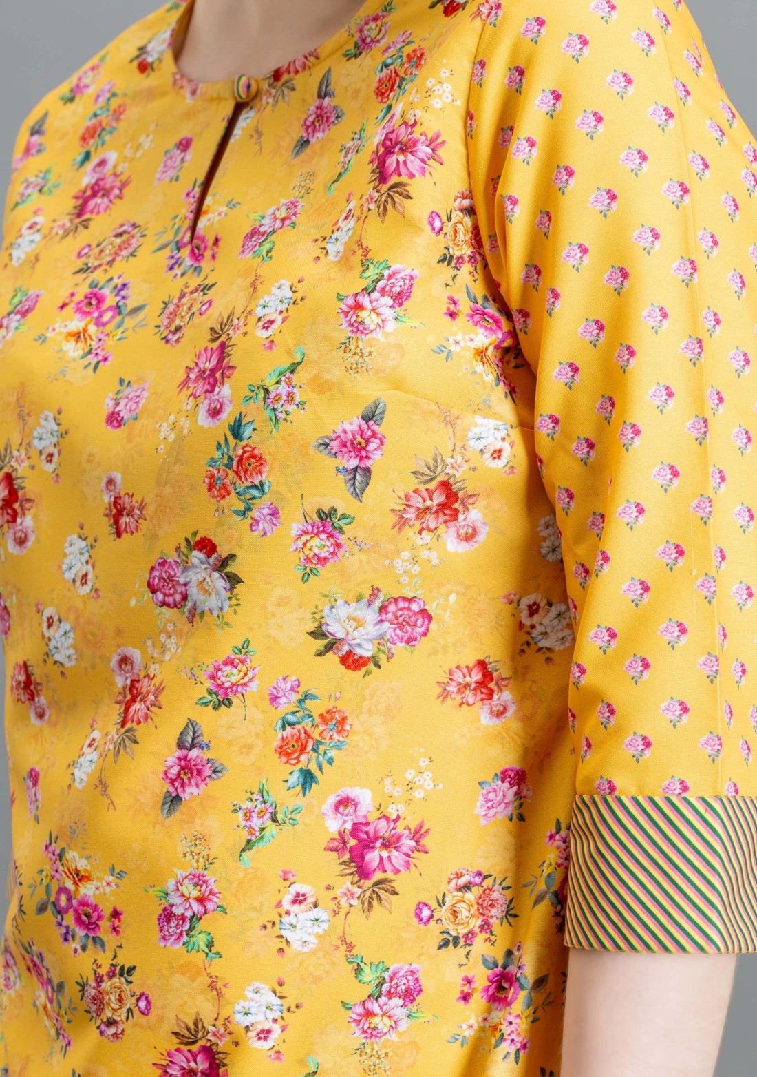 Yellow Floral Print Rayon Straight Kurta