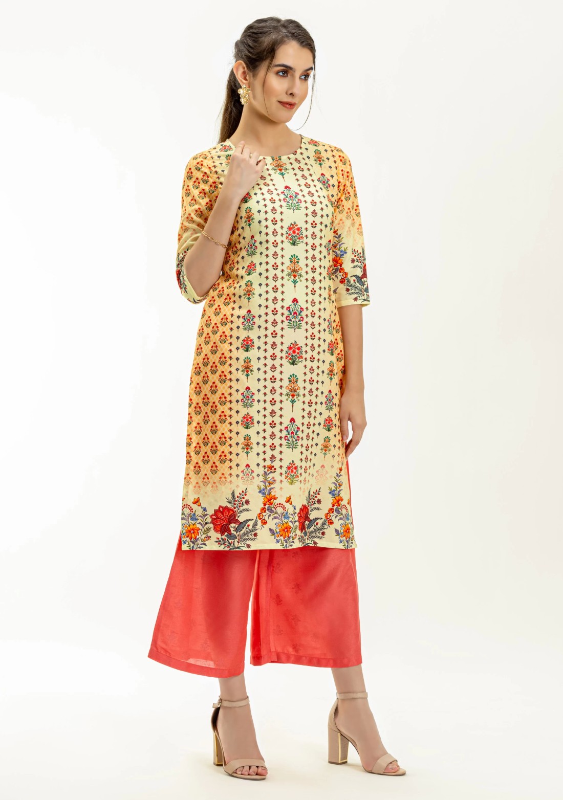 Cream Ethnic Print Rayon Straight Kurta