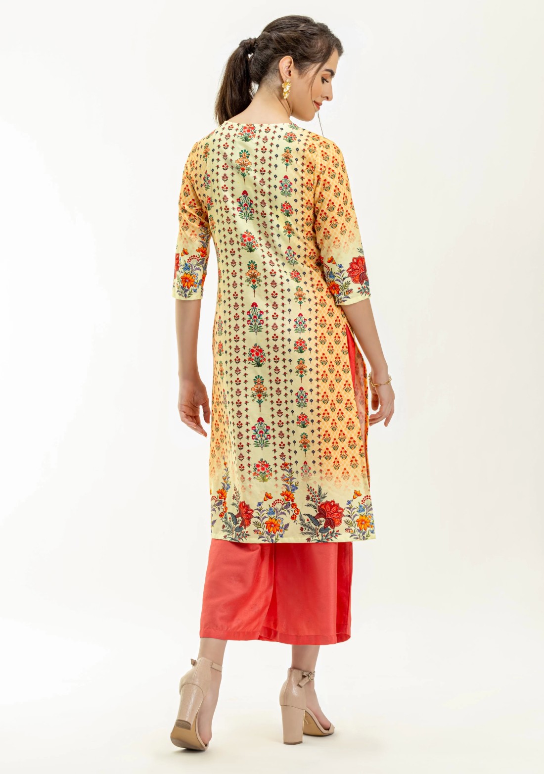 Cream Ethnic Print Rayon Straight Kurta