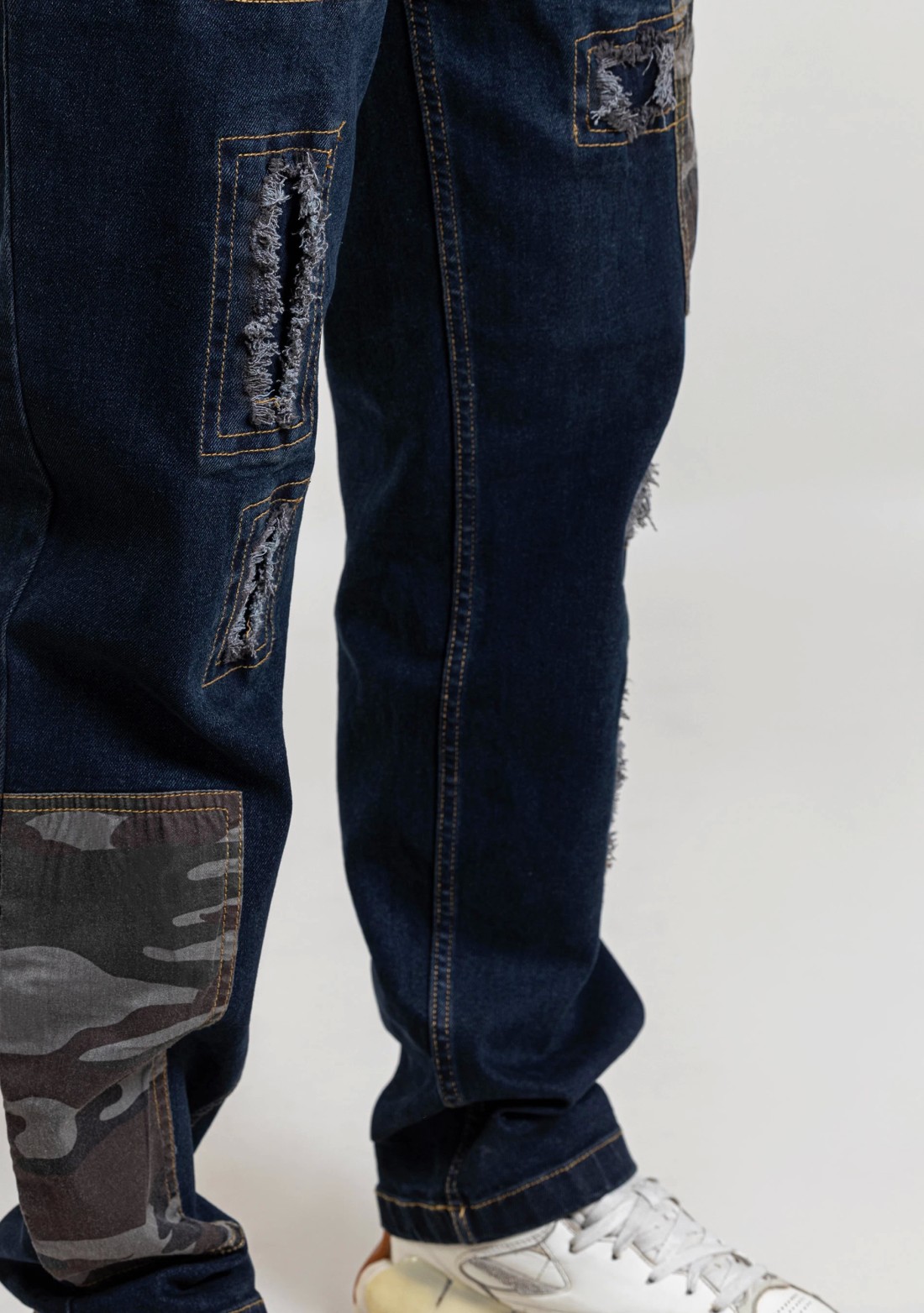 Dark Blue Straight Fit Men's Jeans with Camouflage Patch