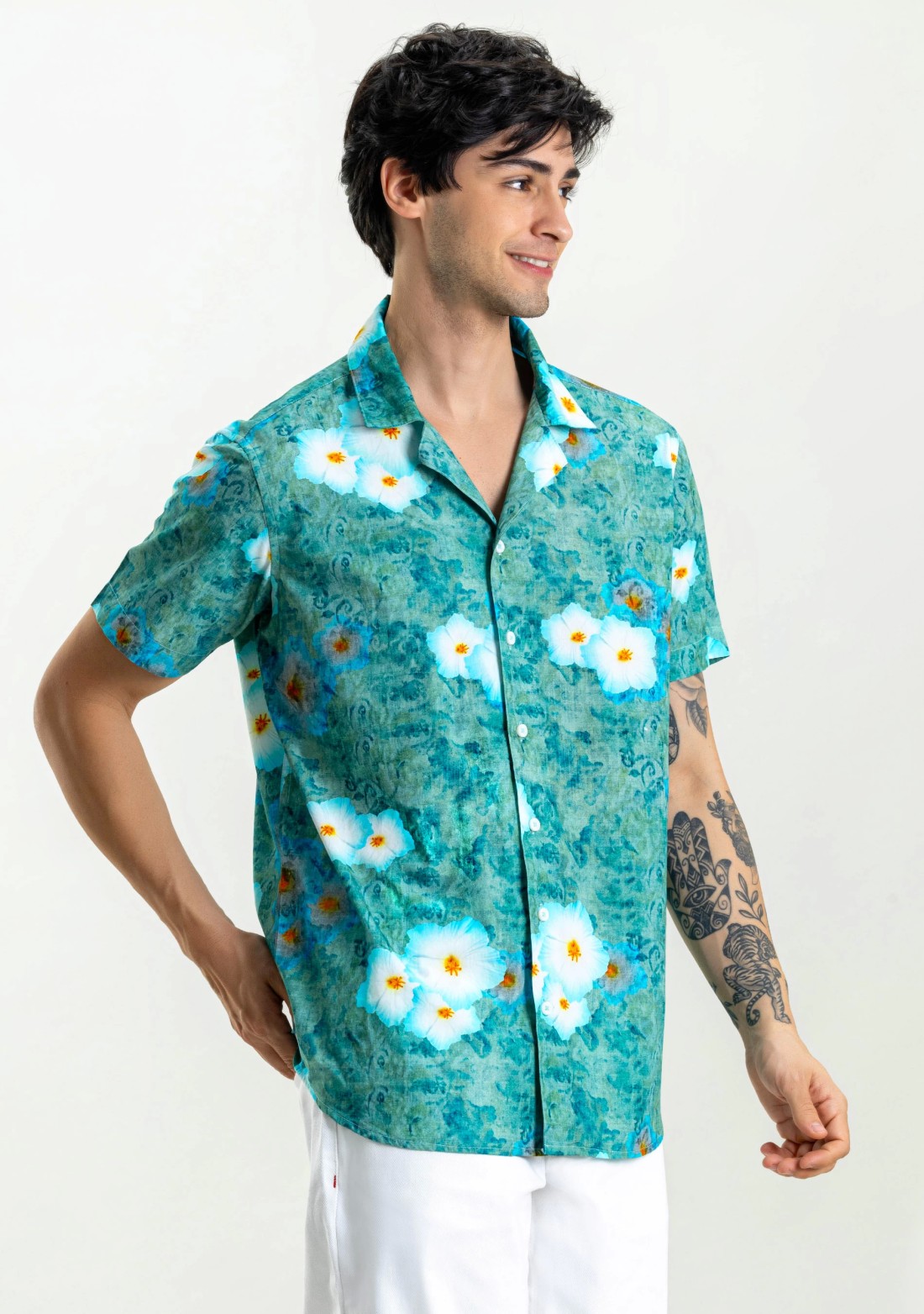 Green Printed Regular Fit Men's Casual Cotton Shirt