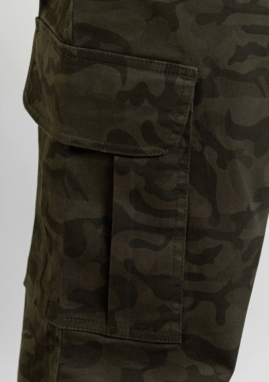 Green Camouflage Wide Leg Men's Cargo Trousers