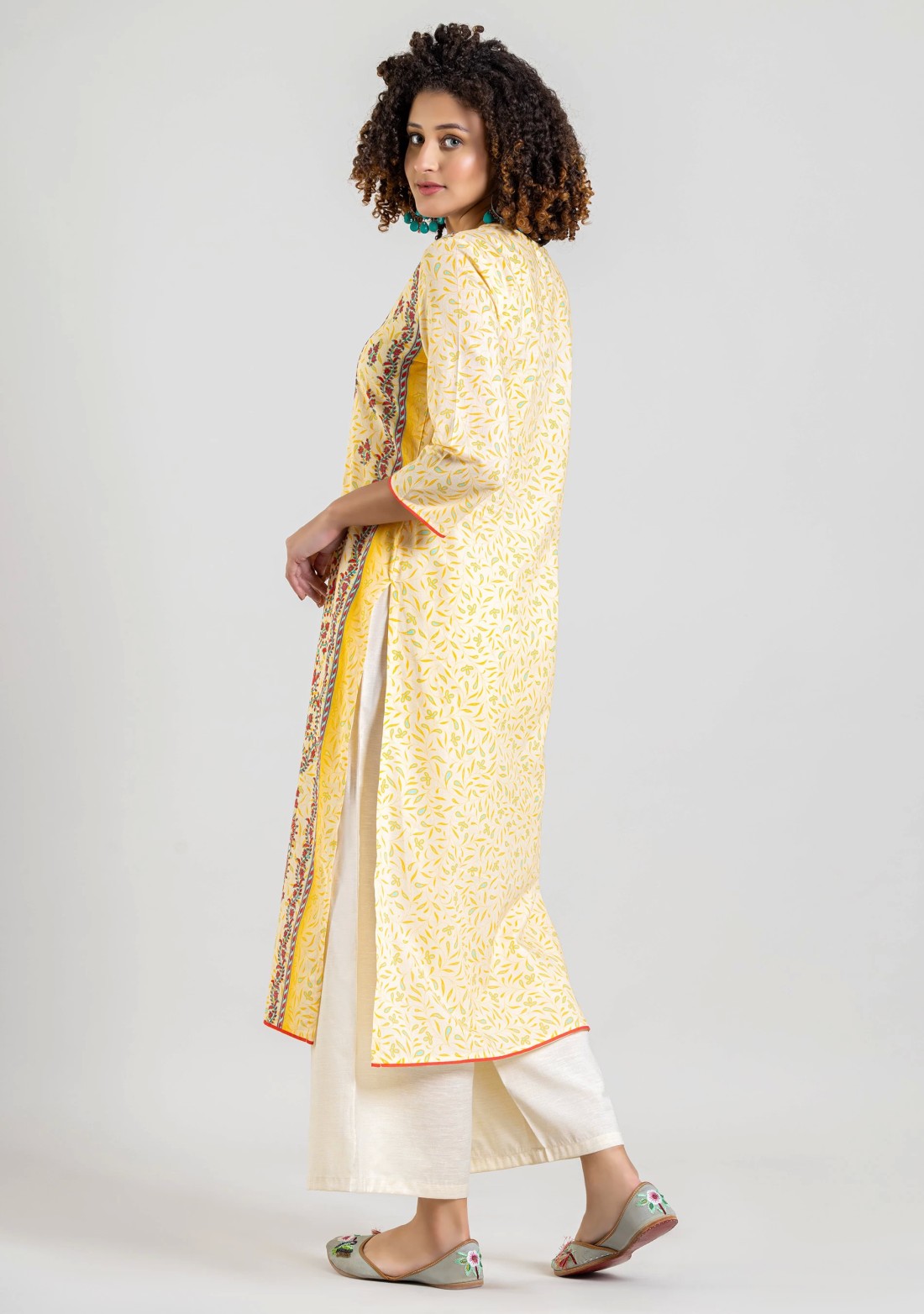 Cream Ethnic Print Straight Cotton Kurta