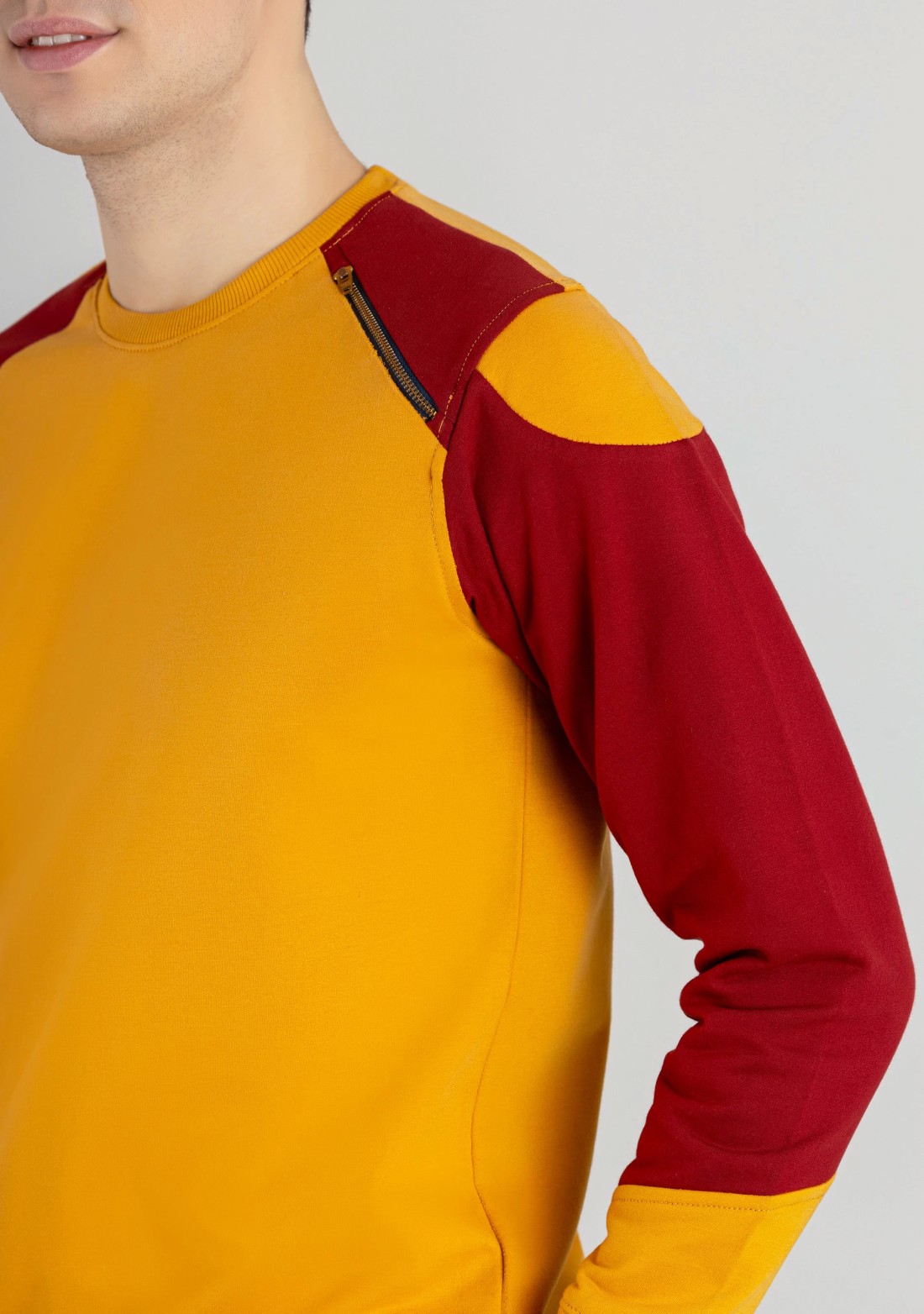 Nectarine and Maroon Regular Fit Men's Sweatshirt