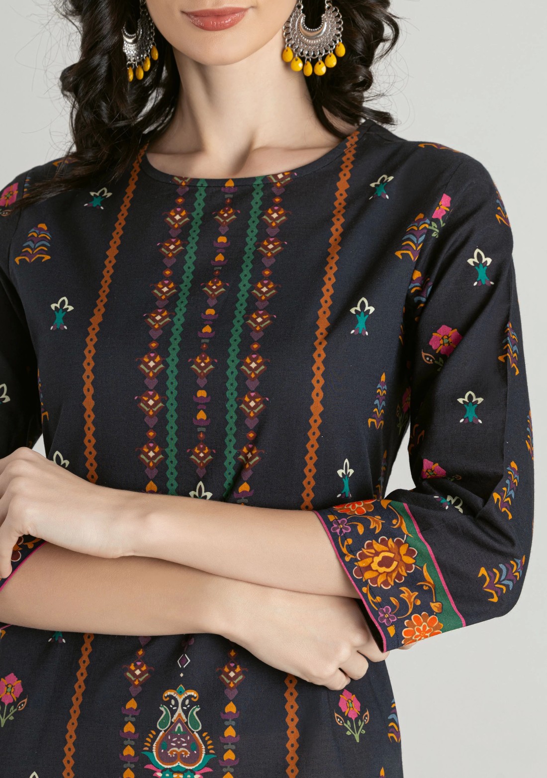 Black Ethnic Print Cotton Straight Kurta