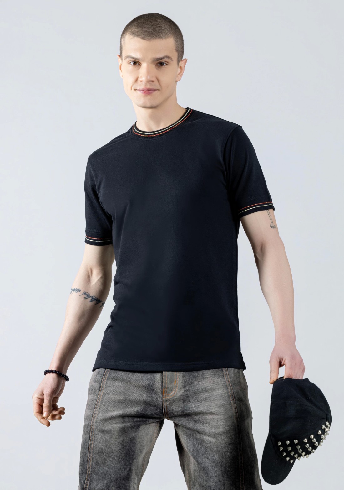 Black Regular Fit Men's Round Neck T-shirt