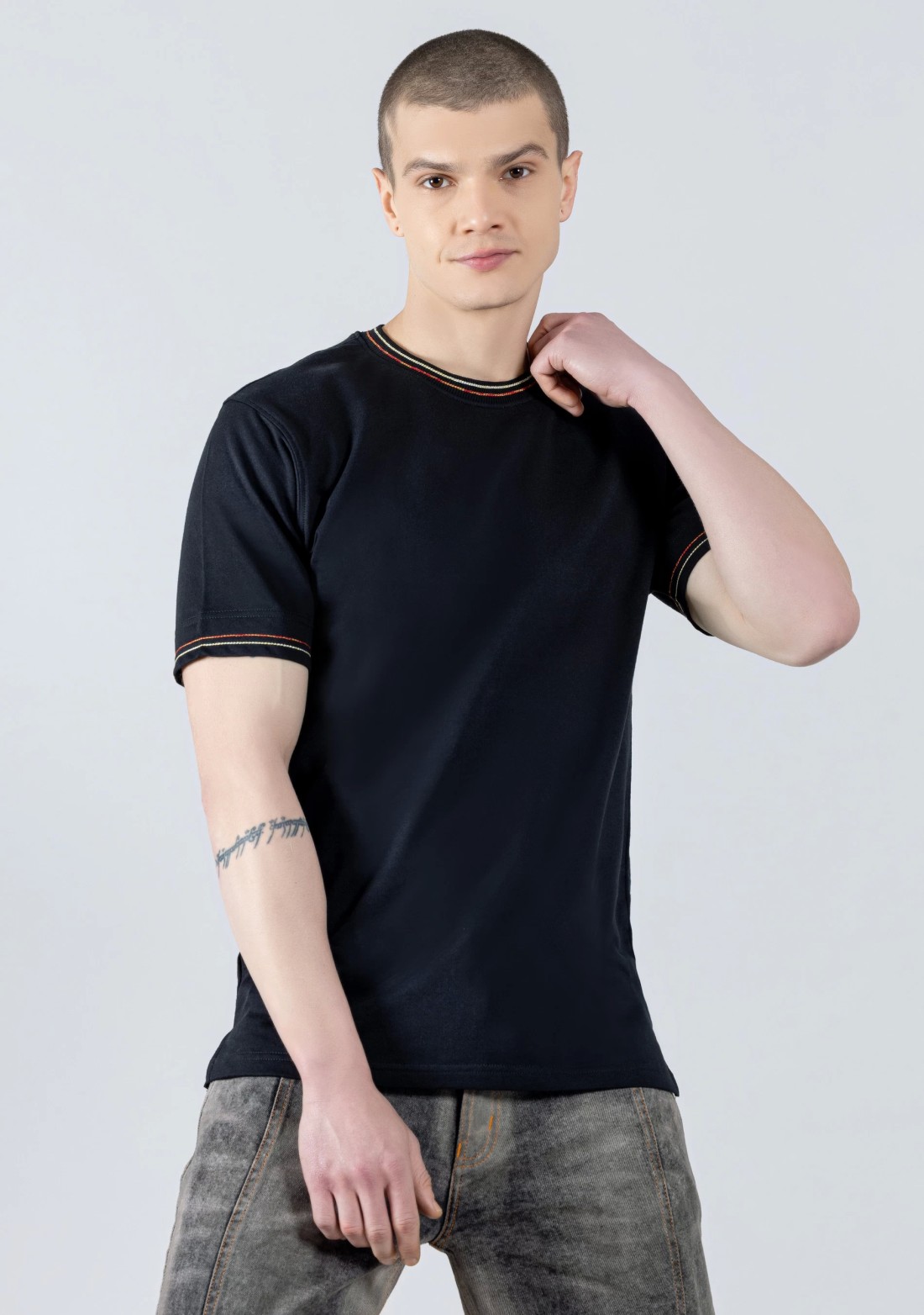 Black Regular Fit Men's Round Neck T-shirt