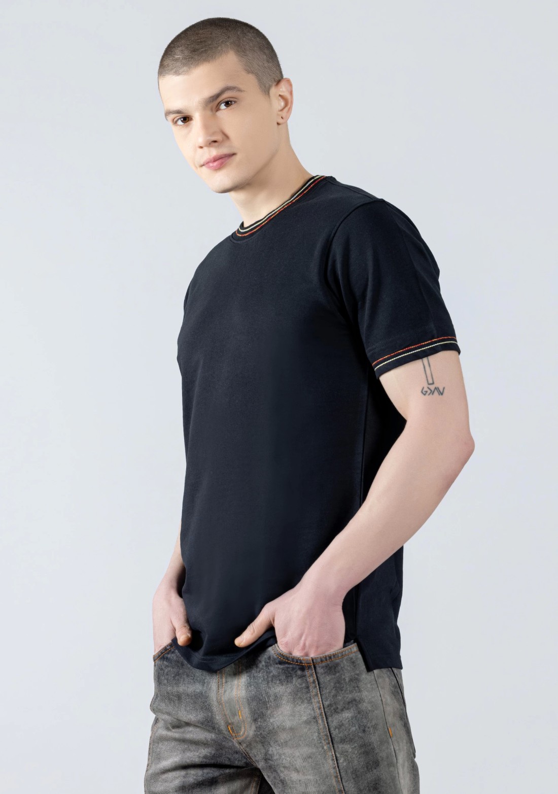 Black Regular Fit Men's Round Neck T-shirt