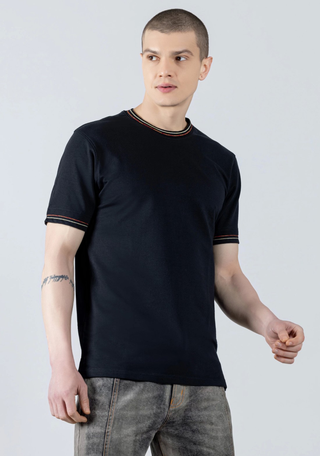 Black Regular Fit Men's Round Neck T-shirt