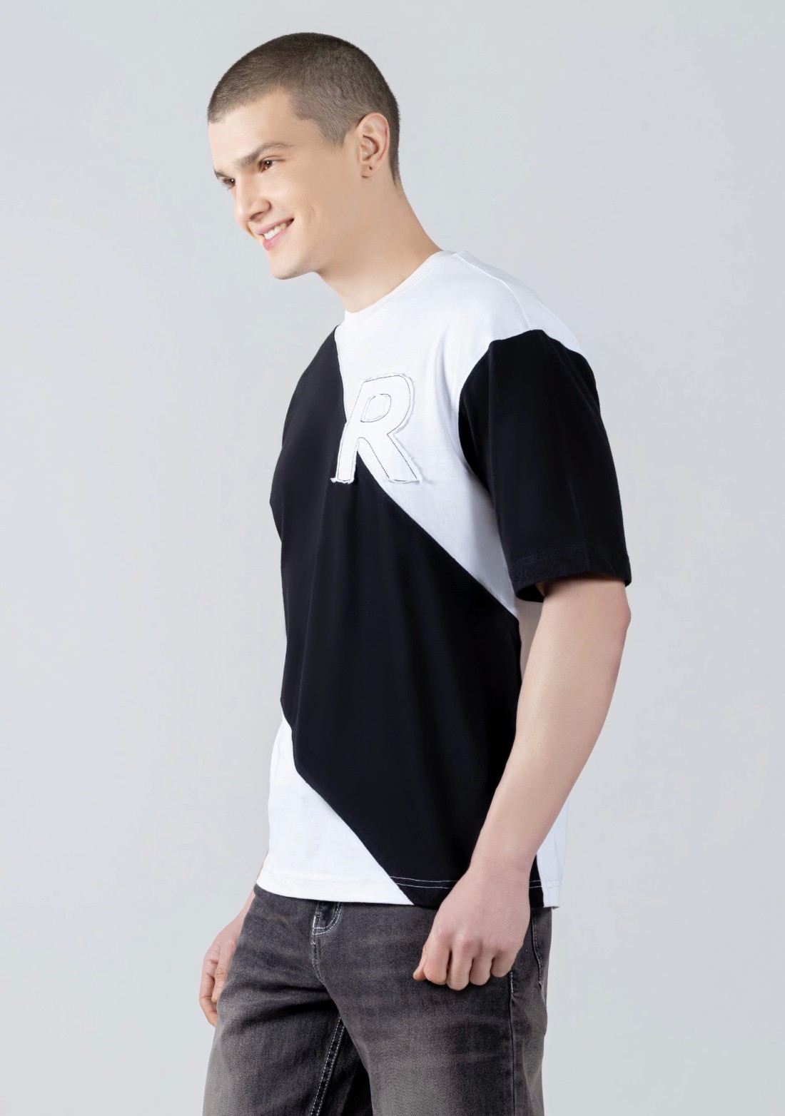 Black and White Regular Fit Men's Round Neck T-shirt