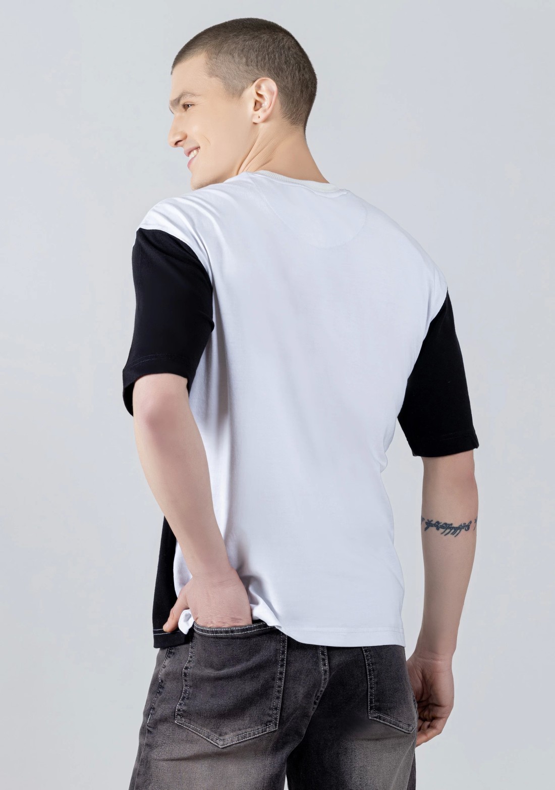 Black and White Regular Fit Men's Round Neck T-shirt